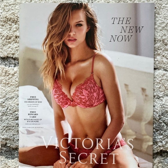 Lot of old Victoria’s Secret and Guess magazines - Picture 7 of 9
